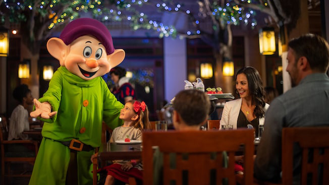 Story book dining at Artist Point